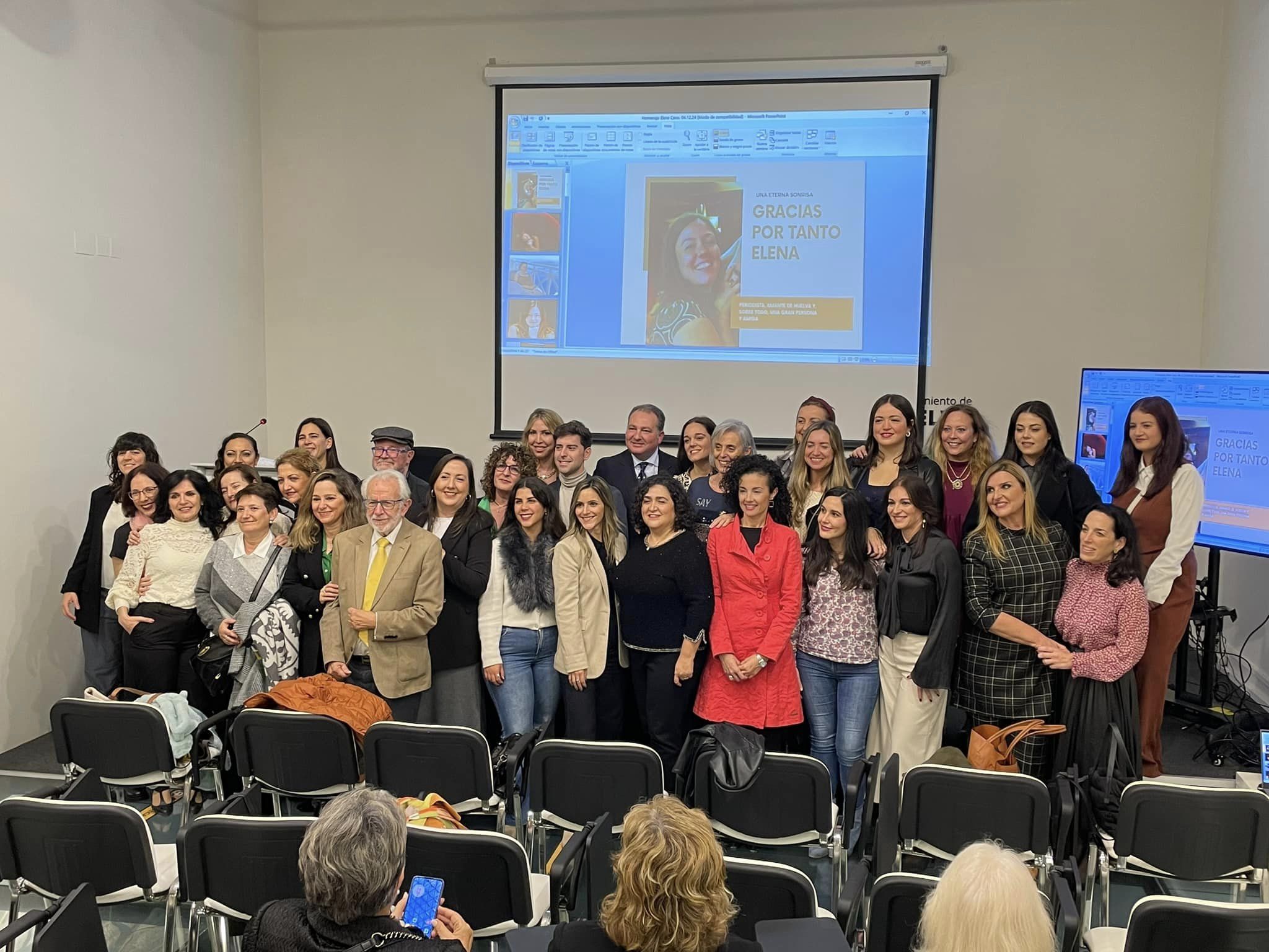 todas las mujeres participantes en el encuentro